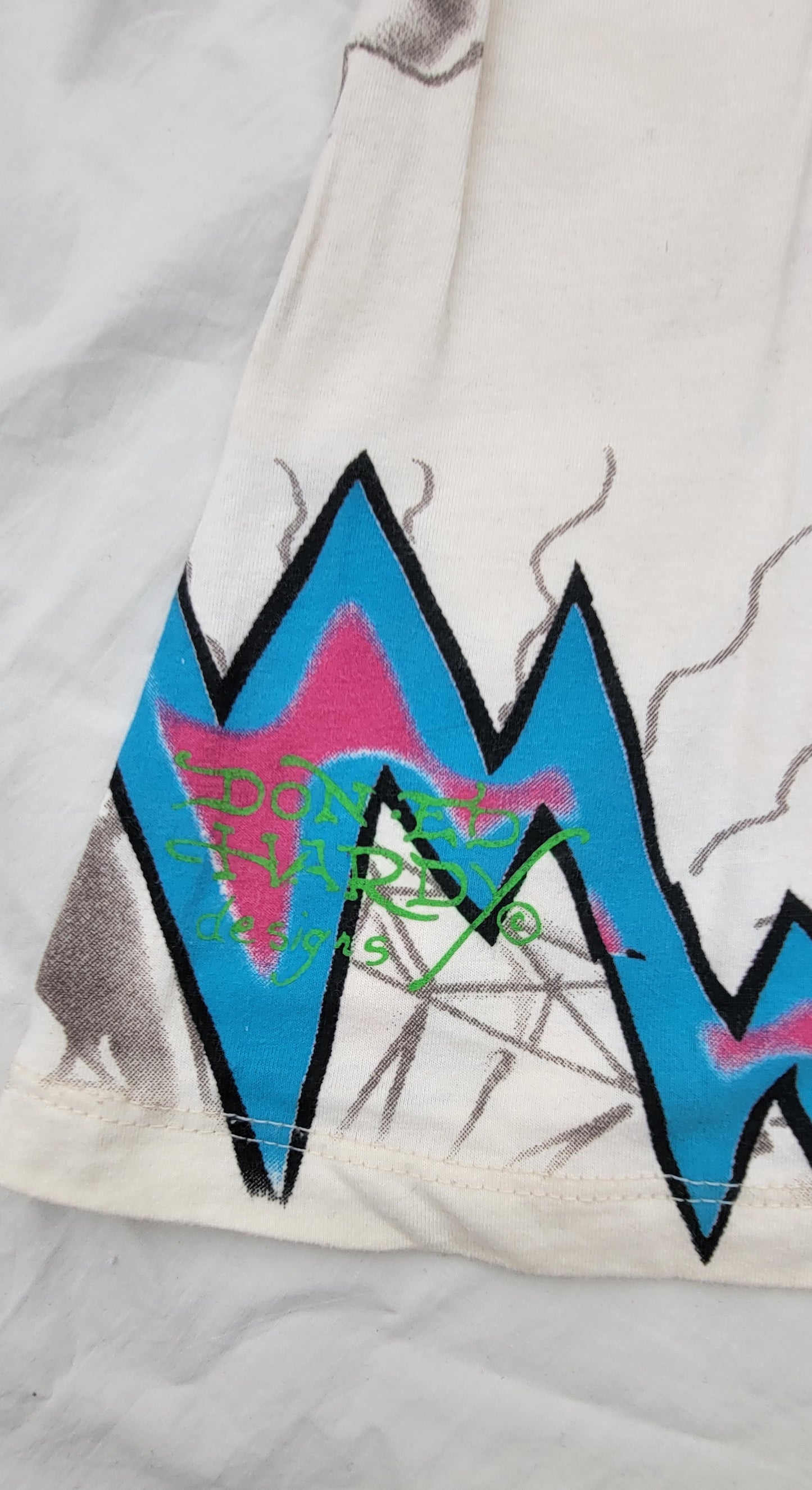 Playera Y2K Metalizada Brillante Ed Hardy