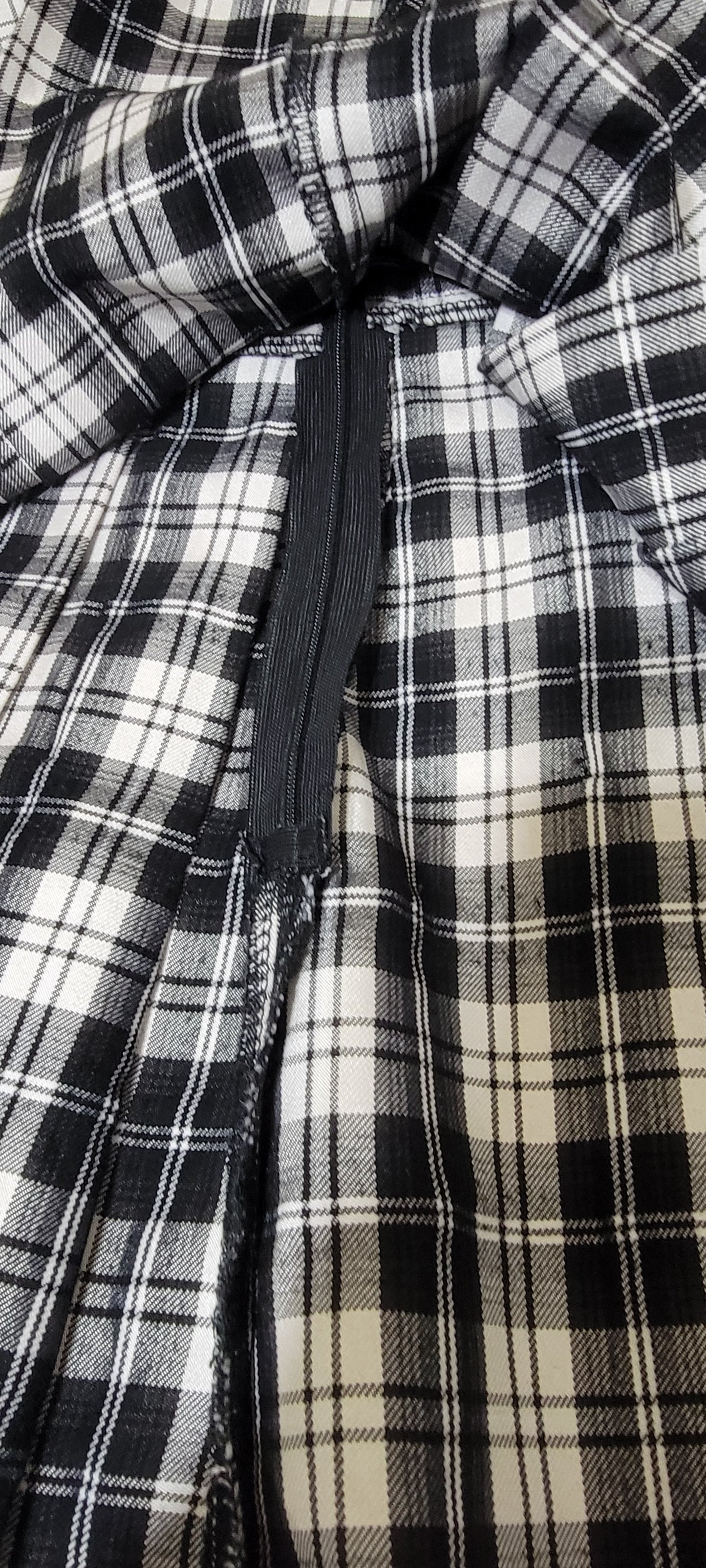Falda Tableada Tartan Grunge blanco con Negro escosesa tipo